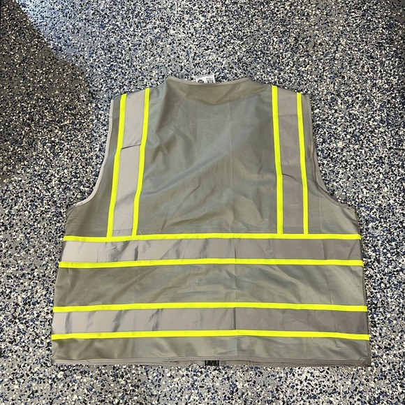 10 Pockets Safety Vest, Class 2 High Visibility - Picture 6 of 8